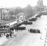 Вход в сад имени 1 Мая на фото первомайского парада на Красной площади, 1937 год - Курские Известия