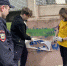В Железногорске Курской области рекламу наркотиков закрашивают с помощью трафаретов с картинками - ТРК Сейм