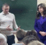 Заместитель губернатора Курской области передал зимние вещи жителям ПВР - Курская правда