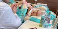 Евгений Лобов поздравил эвакуированную из курского приграничья ветерана войны - Курская правда
