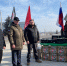 Военный корреспондент ВГТРК совместно с представителями Народного фронта передал военнослужащим дополнительное снаряжение - Администрация области