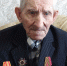 Партийцы передали ветерану юбилейную медаль к 80-летию Победы в Великой Отечественной войне - Единая Россия