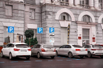 В Курске на четырёх участках ввели временные ограничения на остановку автомобилей