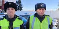 В Курске полицейские спасли застрявших в лифте горящего дома людей - Друг для Друга