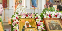 Митрополит Герман совершил Литургию в Воскресенском храме - Курская епархия