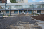 В Курске продолжаются работы по благоустройству сквера на улице Гагарина