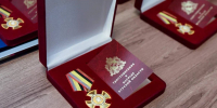 Александр Хинштейн встретился с родственниками погибших на пляже курян - Курская правда