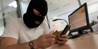 Пенсионерка из Курска стала жертвой мошенников и лишилась 180 тысяч рублей - Курские Известия