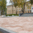 У курского главпочтамта на Красной площади укладывают тротуарную плитку - Городские Известия