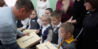 В курском лицее-интернате №1 состоялась  церемония вручения планшетов первоклассникам, из приграничных районах области - Городские Известия