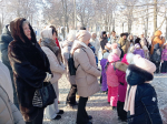«Покормите птиц!»: маленькие куряне наполнили кормушки в день рождения Носова