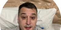 Александр Хинштейн вышел на связь спустя несколько часов после ДТП, записав видео из больничной палаты - Друг для Друга
