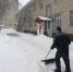 Школы и детские сады Курска принимают участие в уборке снега. - Город Курск