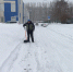 Сотрудники курских спортшкол тоже взялись за лопаты - Городские Известия