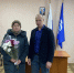 Единоросс Петр Чепурин поздравил почтальона Юлию Михееву с 8 Марта и пригласил участвовать в конкурсе - Единая Россия