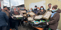 В Курске волонтеры «Домика добрых дел» раздали 1300 куличей нуждающимся на Пасху - РИА Курск