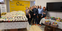 Курские волонтеры испекли для бездомных 1300 пасхальных куличей - Курские Известия