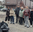 На Карла Маркса, 77 куряне очистили территорию от мусора - Городские Известия