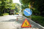В Курске временно ограничено движение транспорта на двух участках дороги